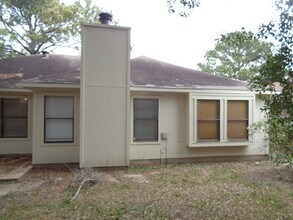 17823 Poppy Trails Ln in Houston, TX - Building Photo - Building Photo