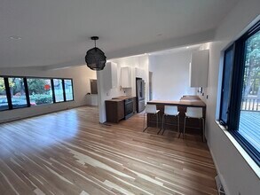 44 Marla Cir in Newton, MA - Building Photo - Building Photo