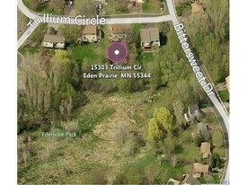 15303 Trillium Cir in Eden Prairie, MN - Building Photo