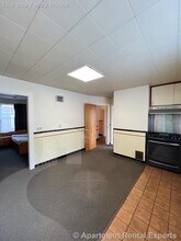10 Packard Ave in Somerville, MA - Building Photo - Building Photo