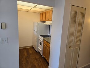 65 Webster St, Unit 307 in Weymouth, MA - Building Photo - Building Photo