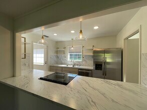 15021 Hillview Rd in Tyler, TX - Building Photo - Building Photo