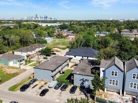 4525 Balkin St in Houston, TX - Building Photo