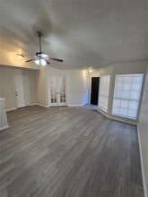 7001 Sorcey Rd in Dallas, TX - Building Photo - Building Photo