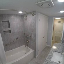 2447 Baywood Dr W in Dunedin, FL - Building Photo - Building Photo
