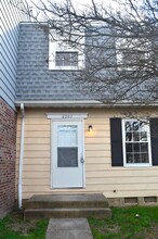 8207 Coatsbridge Ct in Severn, MD - Foto de edificio - Building Photo