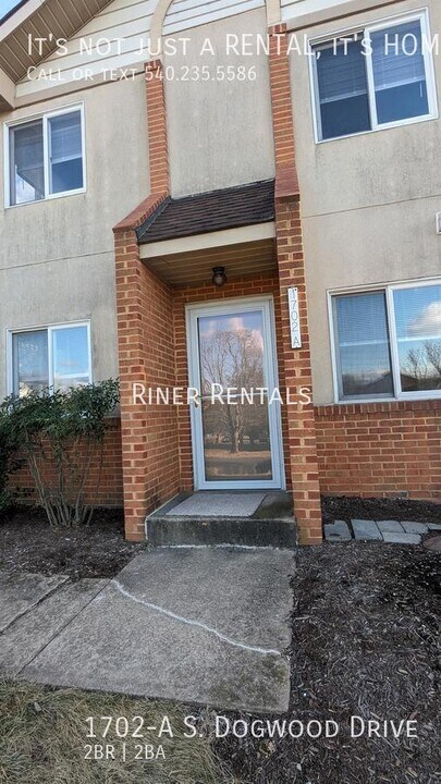 1702-A S Dogwood Dr in Harrisonburg, VA - Building Photo