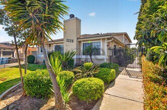 2225 S Meridian Ave in Alhambra, CA - Building Photo - Building Photo