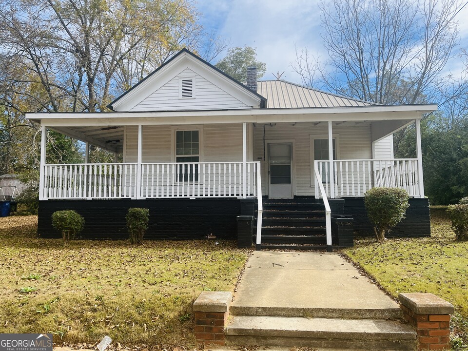 1407 Elm St in Lagrange, GA - Building Photo