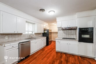 117 Pine Ln Cir in Jackson, MS - Building Photo - Building Photo