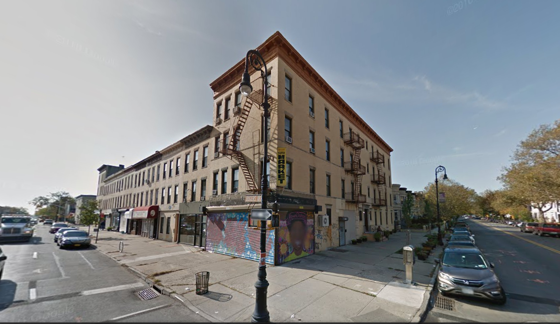 430 Rogers Ave in Brooklyn, NY - Foto de edificio