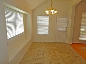26872 Monarch Manor Ln in Humble, TX - Building Photo - Building Photo