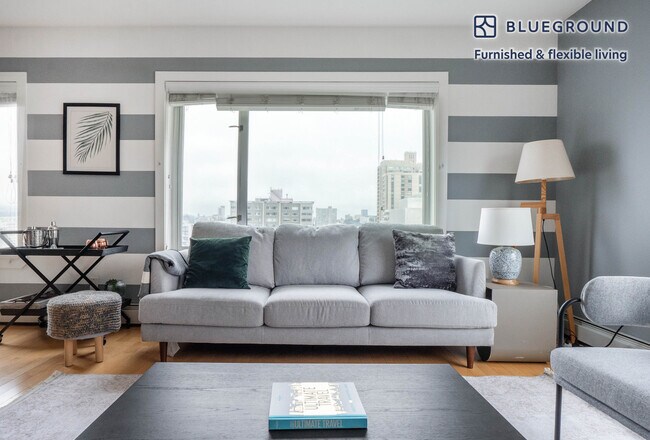 899 Pine St in San Francisco, CA - Building Photo - Building Photo