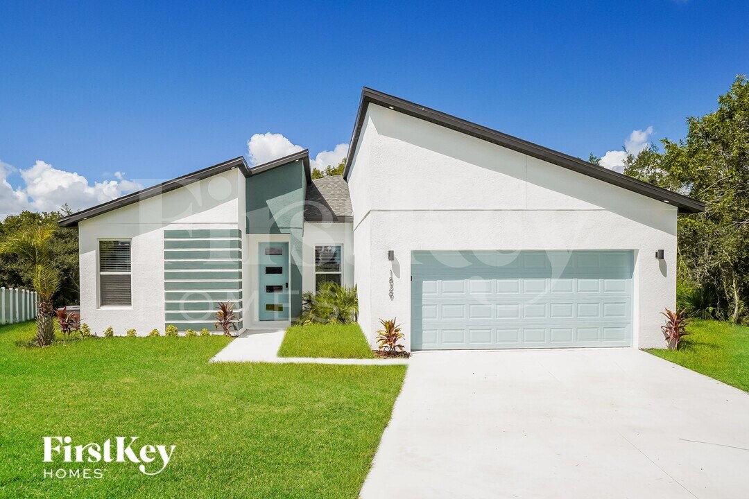 1829 Superior Way in Haines City, FL - Building Photo