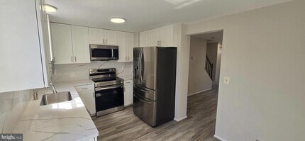 15 Asbury Way in Sterling, VA - Building Photo - Building Photo