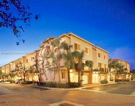 2027 SE 10th Ave in Fort Lauderdale, FL - Building Photo