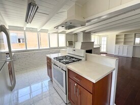 2321 W Carson St in Torrance, CA - Building Photo