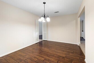 15106 Forest Lodge Dr in Houston, TX - Building Photo - Building Photo