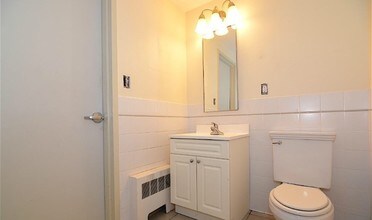 41-02 Queens Blvd in Sunnyside, NY - Building Photo - Building Photo