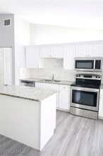 5364 16th Pl SW in Naples, FL - Building Photo - Building Photo