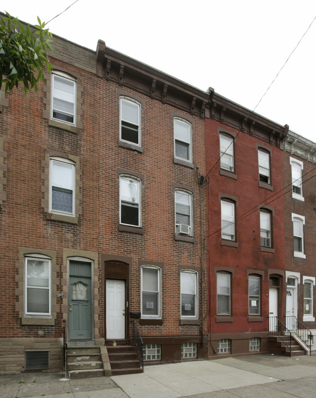 1937 E Allegheny Ave in Philadelphia, PA - Foto de edificio - Building Photo