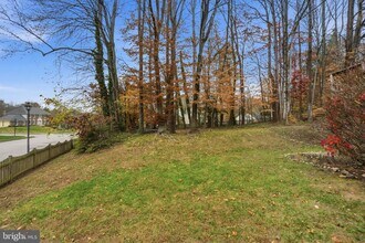 9236 Northedge Dr in Springfield, VA - Building Photo - Building Photo