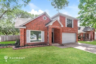 2326 Old Dixie Dr in Richmond, TX - Building Photo - Building Photo