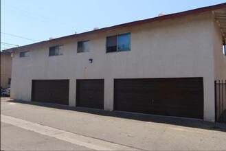 234 S Knott Ave in Anaheim, CA - Foto de edificio - Building Photo