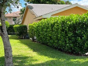 8444 NW 23rd Manor in Coral Springs, FL - Building Photo - Building Photo