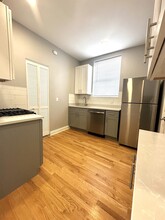 1149 W Lunt Ave, Unit 1149-2 in Chicago, IL - Building Photo - Building Photo