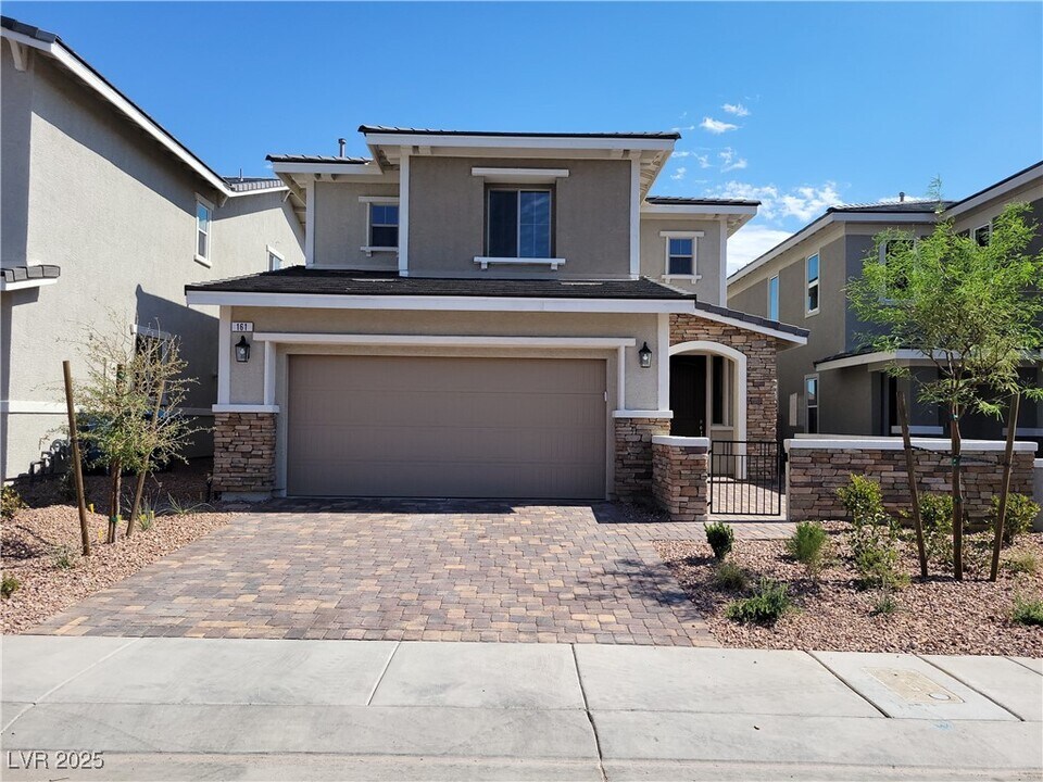 161 Lilt Ave in Henderson, NV - Building Photo