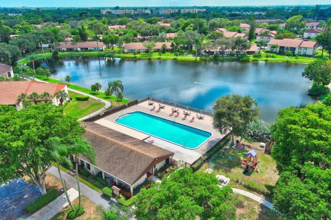 4955 Sable Pine Cir in West Palm Beach, FL - Building Photo - Building Photo