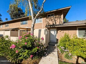 28713 Conejo View Dr in Agoura Hills, CA - Building Photo