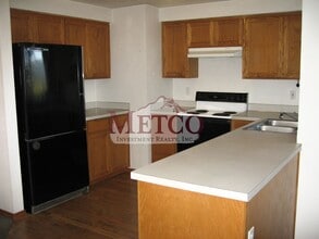 488 S 70th St in Springfield, OR - Building Photo - Building Photo