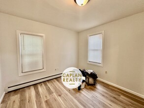 197 Bassett St, Unit 1 in New Haven, CT - Building Photo - Building Photo