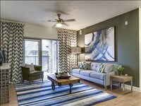 Building Photo - M2 Apartamentos in Denver, Colorado