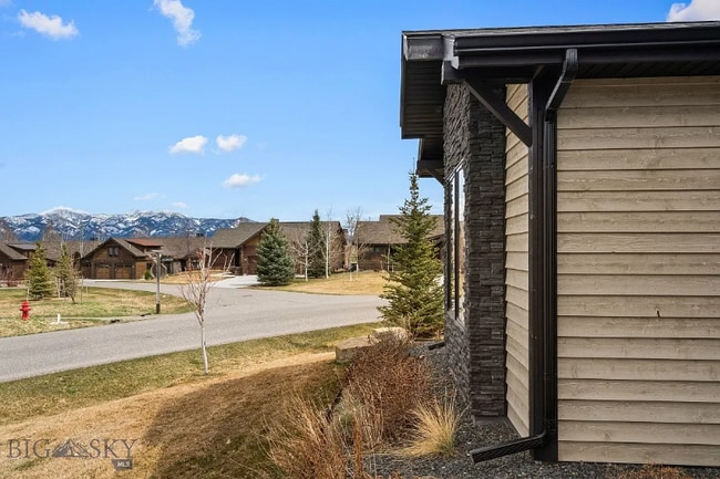 75 Highnoon Way in Bozeman, MT - Foto de edificio - Building Photo