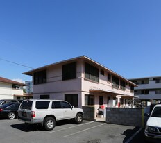 713 Menehune Ln in Honolulu, HI - Building Photo