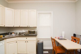 1415 W Henderson St in Chicago, IL - Building Photo - Building Photo