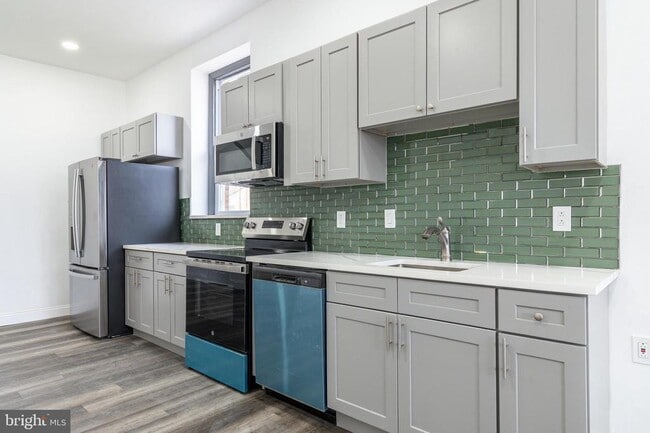 property at 1920 W Berks St
