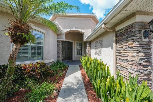 1204 Facet View Way in Valrico, FL - Building Photo - Building Photo