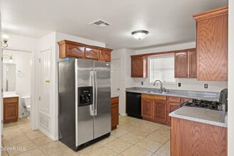 5376 Jose Duran Ln in El Paso, TX - Building Photo - Building Photo