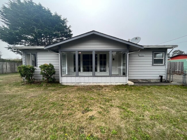 property at 1810 Columbus Ave