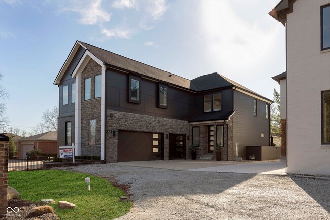 429 W 86th St in Indianapolis, IN - Building Photo - Building Photo