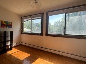 15 Holton St, Unit 2 in Boston, MA - Building Photo - Building Photo
