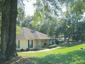 Hunters Run in Theodore, AL - Foto de edificio - Building Photo