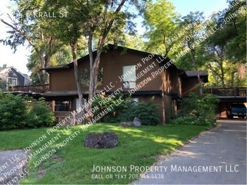 954 E Krall St in Boise, ID - Building Photo - Building Photo