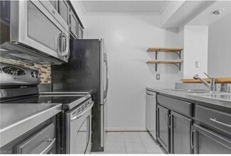 2513 Reagan Ave in Virginia Beach, VA - Building Photo - Building Photo