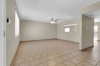 2030 Rentfrow Ave in Las Cruces, NM - Building Photo - Building Photo