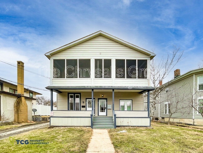property at 738 E Main St